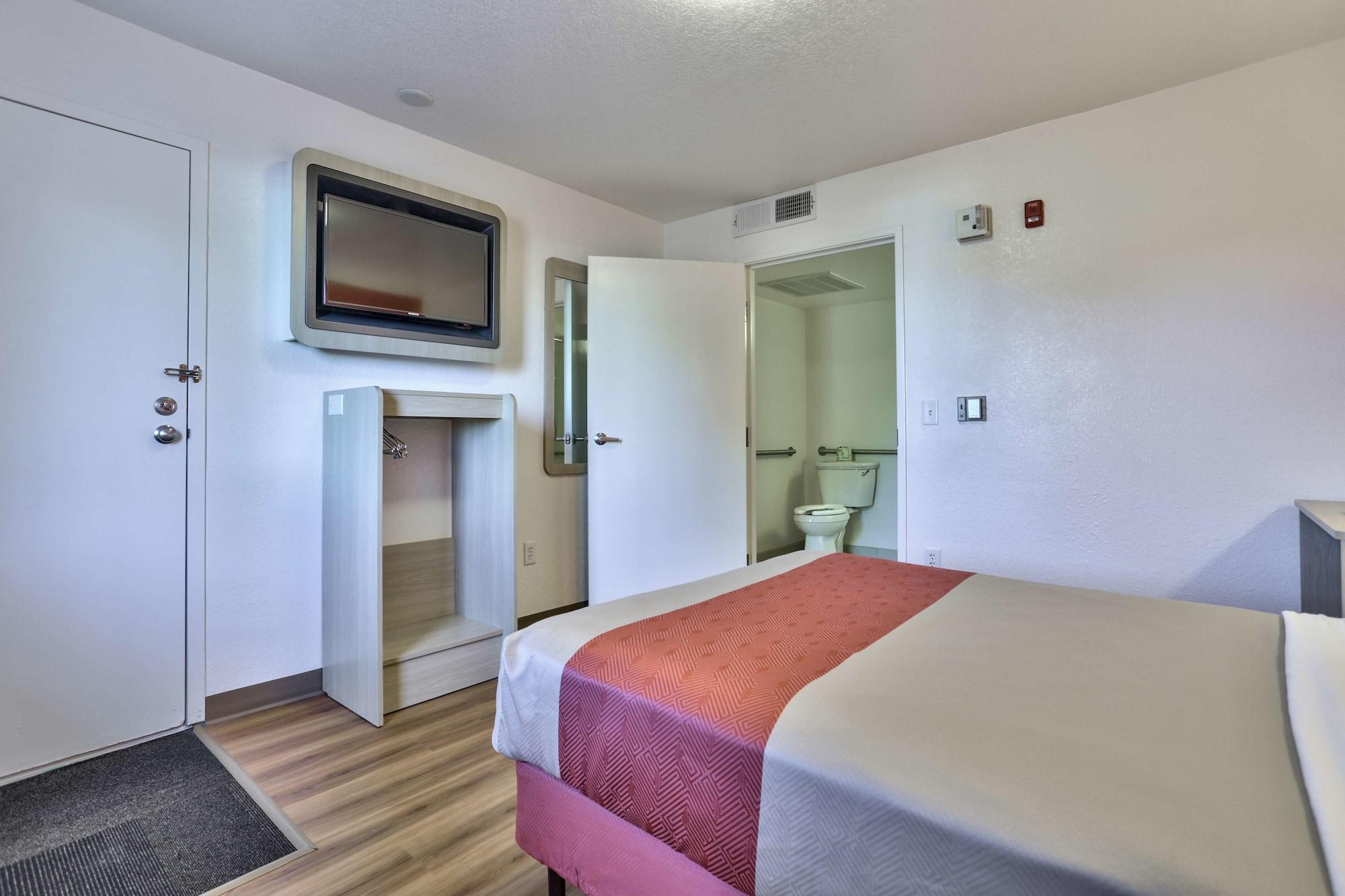 Motel 6-Flagstaff, Az - Butler Екстер'єр фото