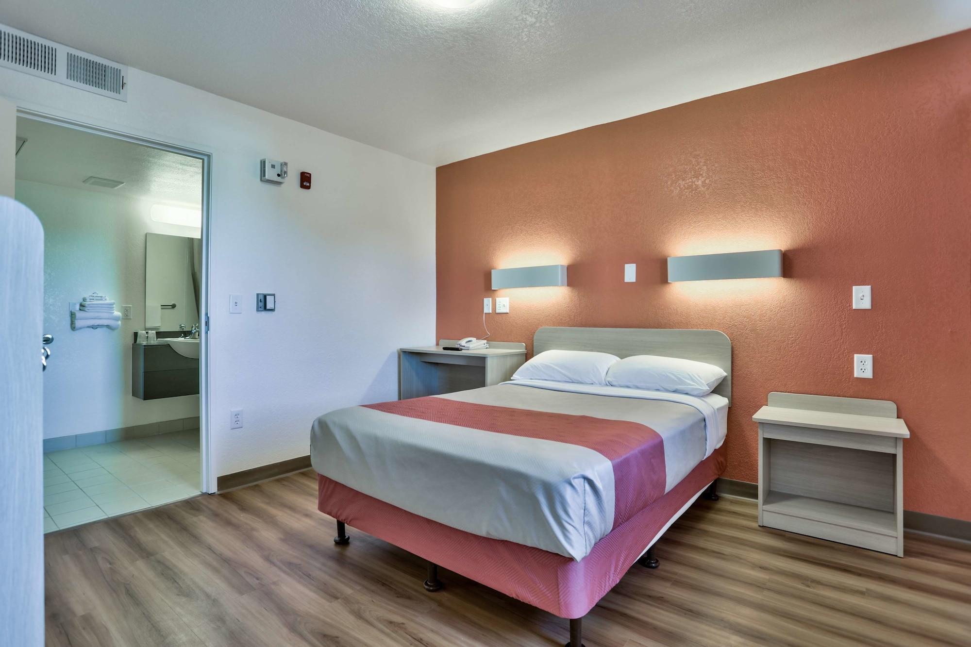 Motel 6-Flagstaff, Az - Butler Екстер'єр фото