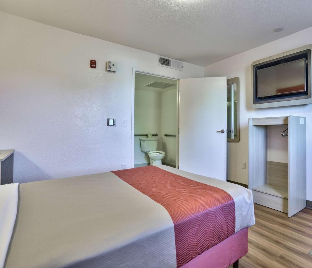 Motel 6-Flagstaff, Az - Butler Екстер'єр фото