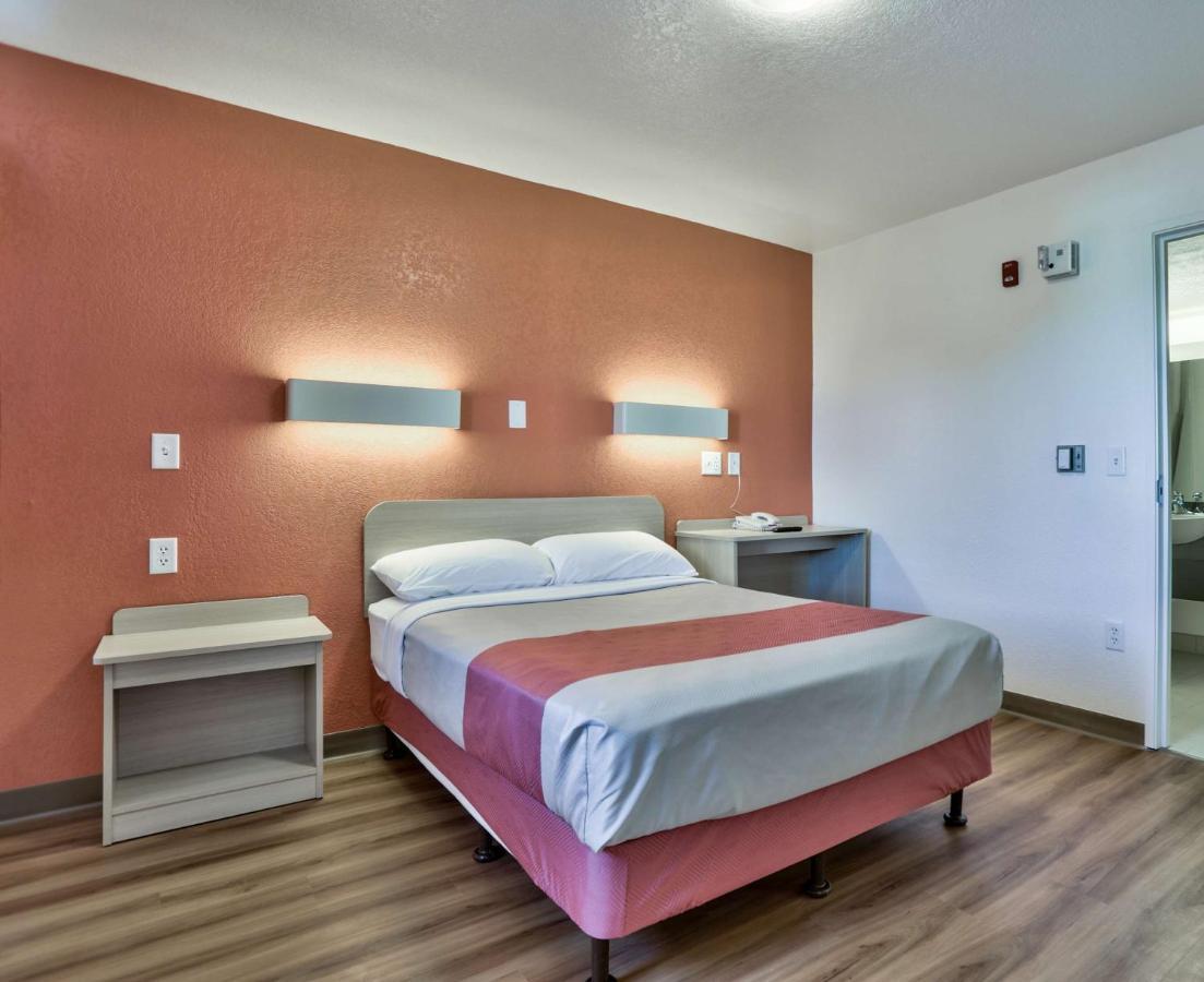 Motel 6-Flagstaff, Az - Butler Екстер'єр фото